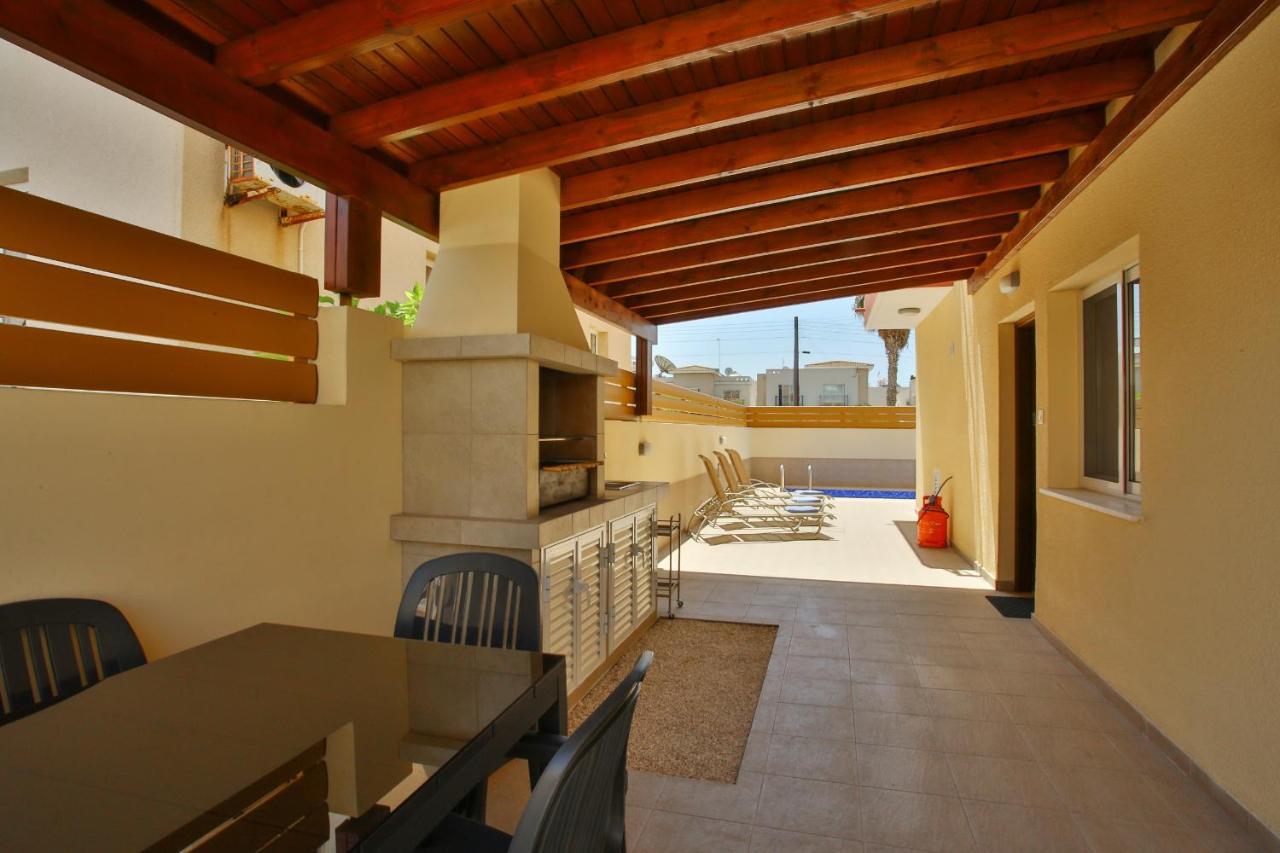 Villa Star House à Paphos Extérieur photo