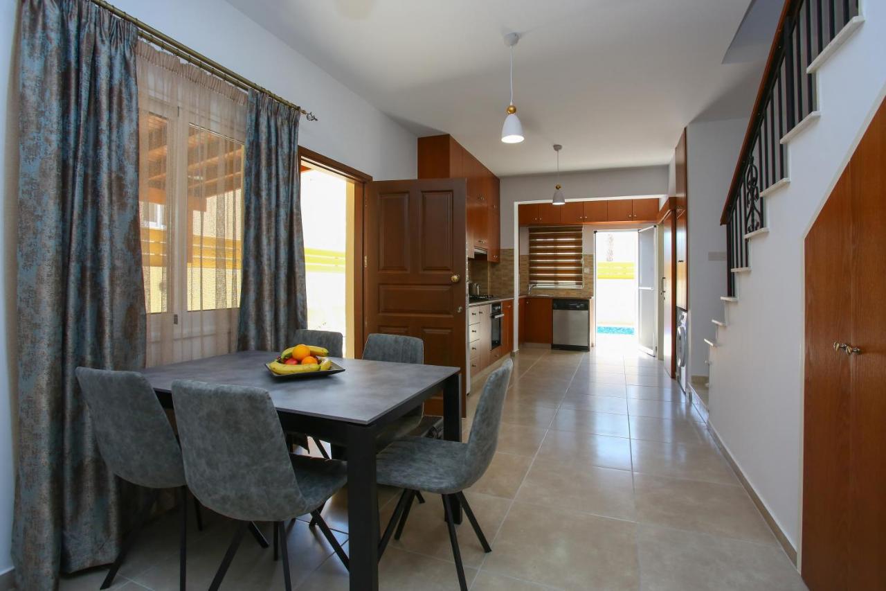 Villa Star House à Paphos Extérieur photo